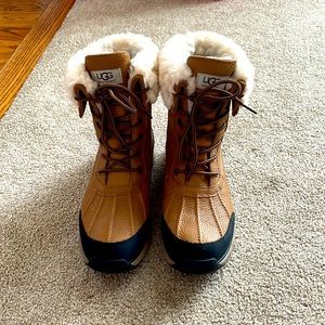 Ugg Adirondack chestnut size 9.5